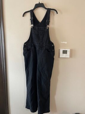 Universal Thread Black Denim Overalls with Adjustable Straps
